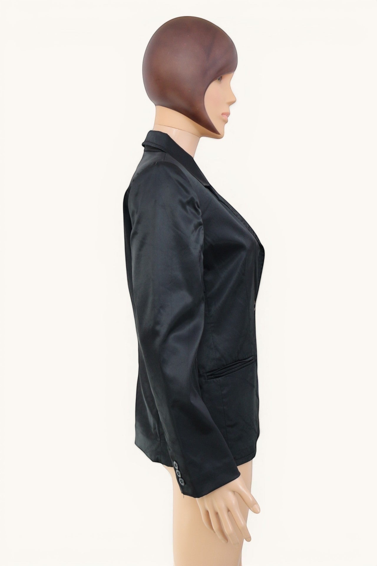 Blazer Binicci Lysiane noir en polyamide et élasthane, coupe cintrée, Made in France, idéal pour soirées élégantes.