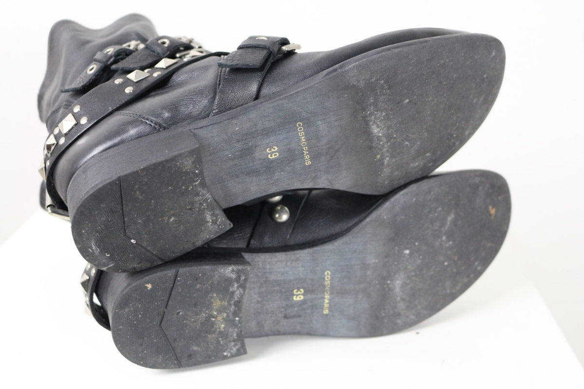 Semelles de bottes biker Frippindealz en cuir noir Cosmoparis avec détails cloutés argentés