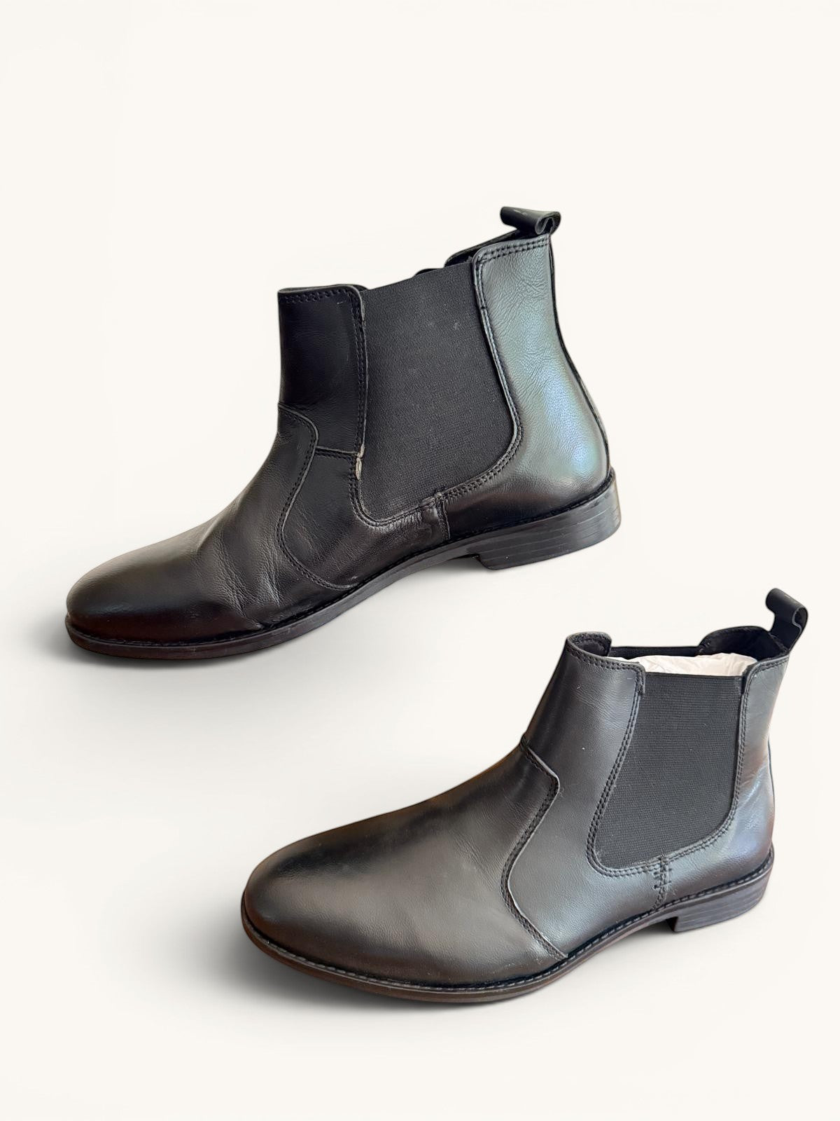 Frippindealz Bottines Chelsea en cuir noir pour homme, neuves, avec élastiques latéraux et tirant arrière.