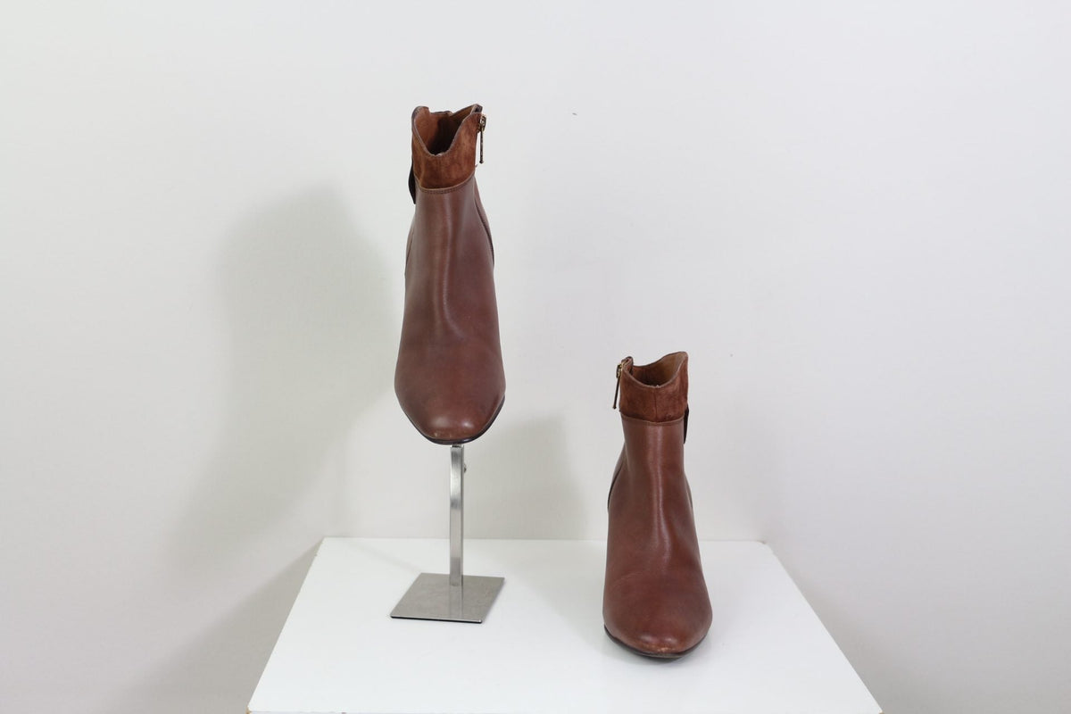 Bottines Frippindealz en cuir marron et suède avec talon bloc et détails en laiton, style élégant pour femme