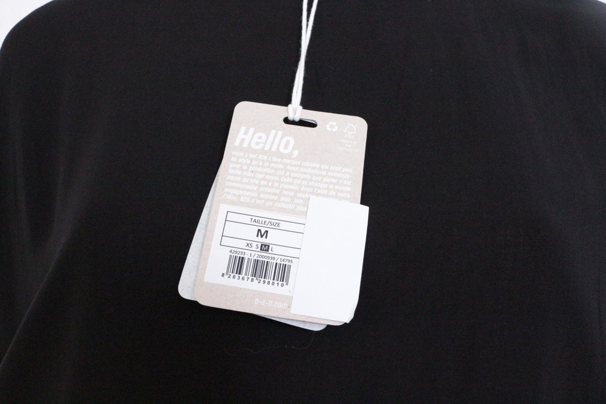 Etiquette de prix cartonnée sur vêtement noir Frippindealz Bzb taille M