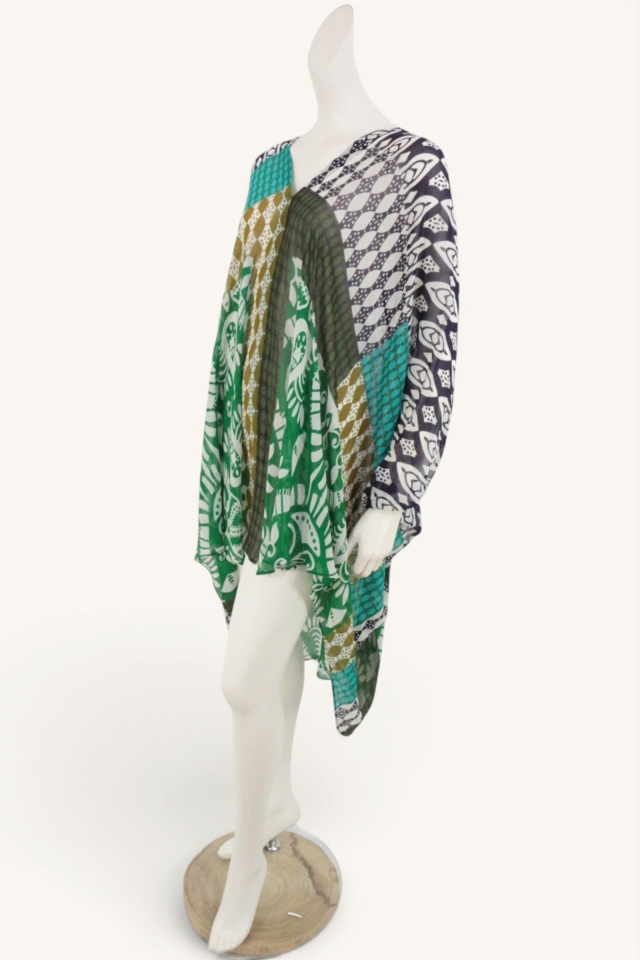 Caftan de plage Zara Frippindealz en viscose légère à motifs géométriques bleu turquoise, vert, blanc et noir