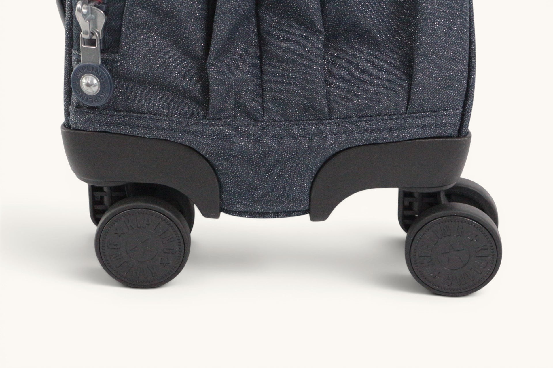 Frippindealz cartable Kipling New Storia noir pailleté avec 4 roues pivotantes et porte-clés singe emblématique