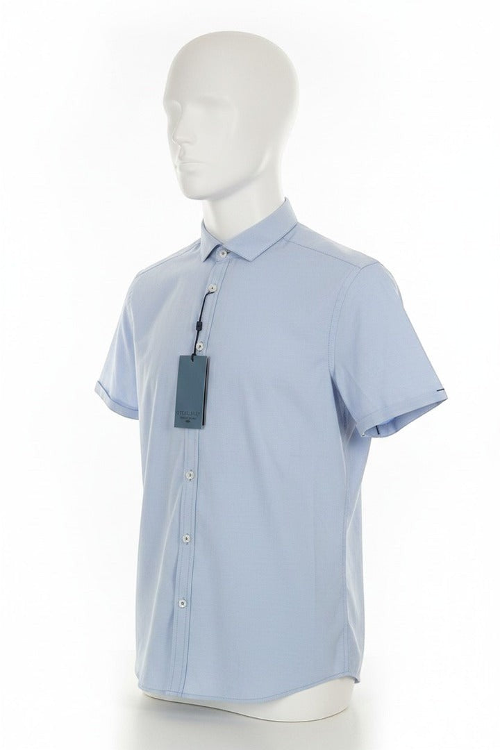 Chemise manches courtes Frippindealz Steel & Jelly bleu clair en coton sur mannequin
