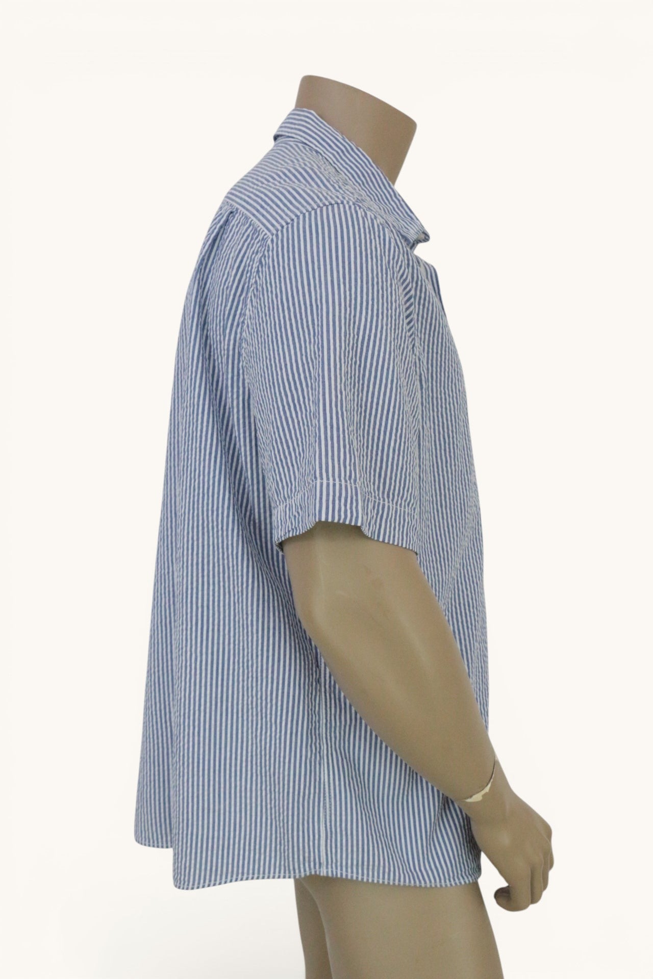 Chemise homme C&A à manches courtes, rayures verticales bleu et blanc, 100% coton, style casual chic Frippindealz