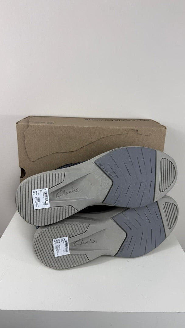 Semelles grises Motion Tread de baskets Frippindealz Clarks Lehman Tie bleu marine avec boîte d'origine