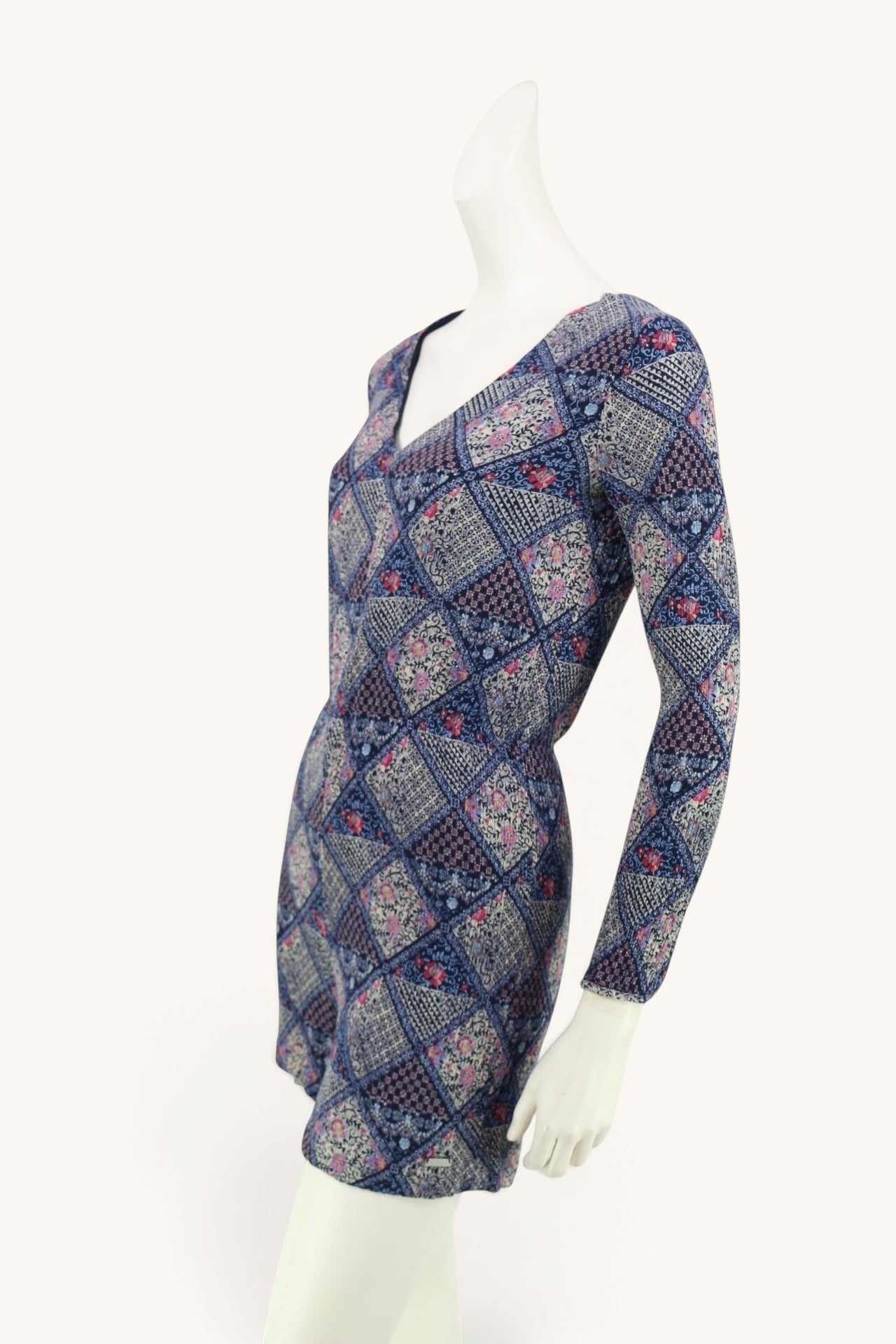 Frippindealz Combishort Pepe Jeans London patchwork floral bleu marine, rose, écru, manches longues, décolleté V, taille S.