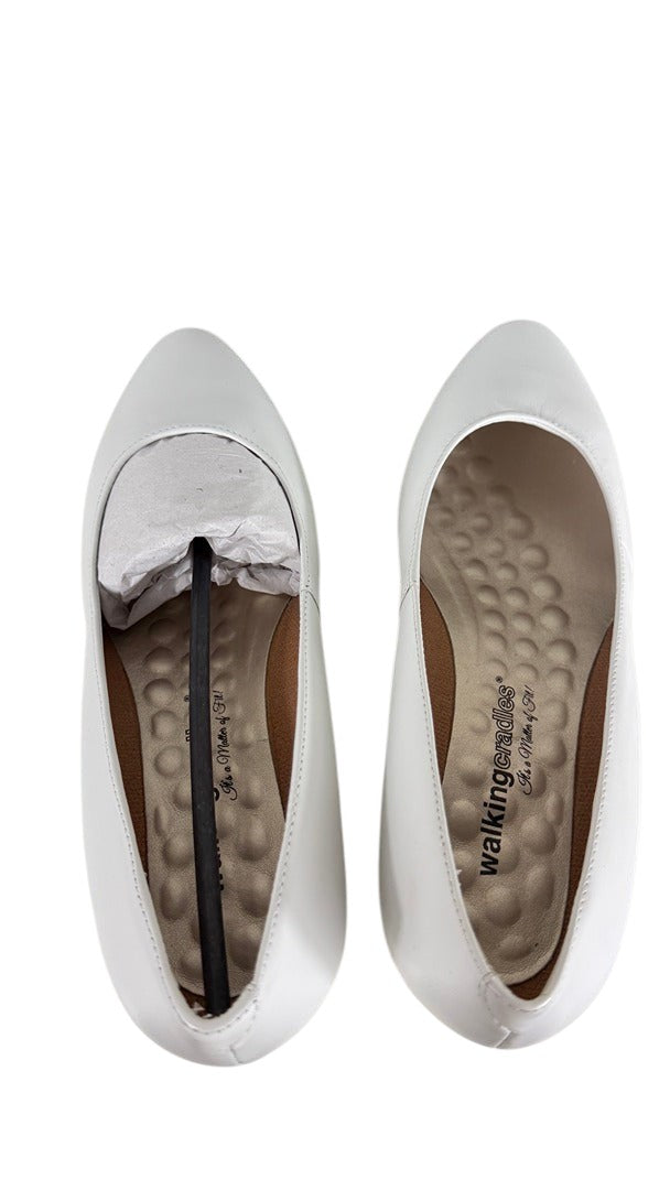 Escarpins Frippindealz Walking Cradles en cuir blanc avec semelle intérieure ergonomique texturée et talon bloc