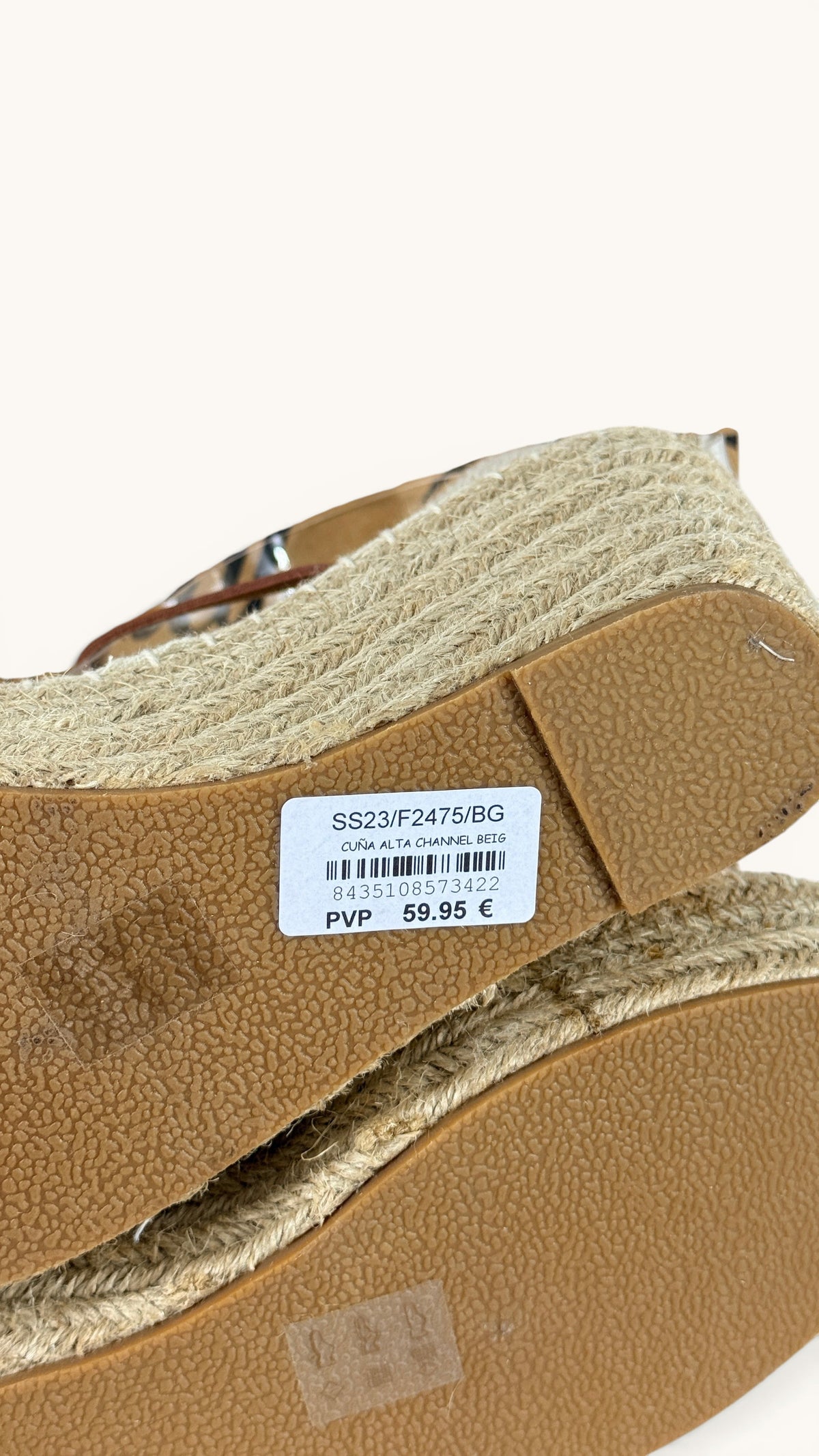 Semelle compensée en corde tressée d'espadrilles Frippindealz Simó Sastre avec étiquette de prix