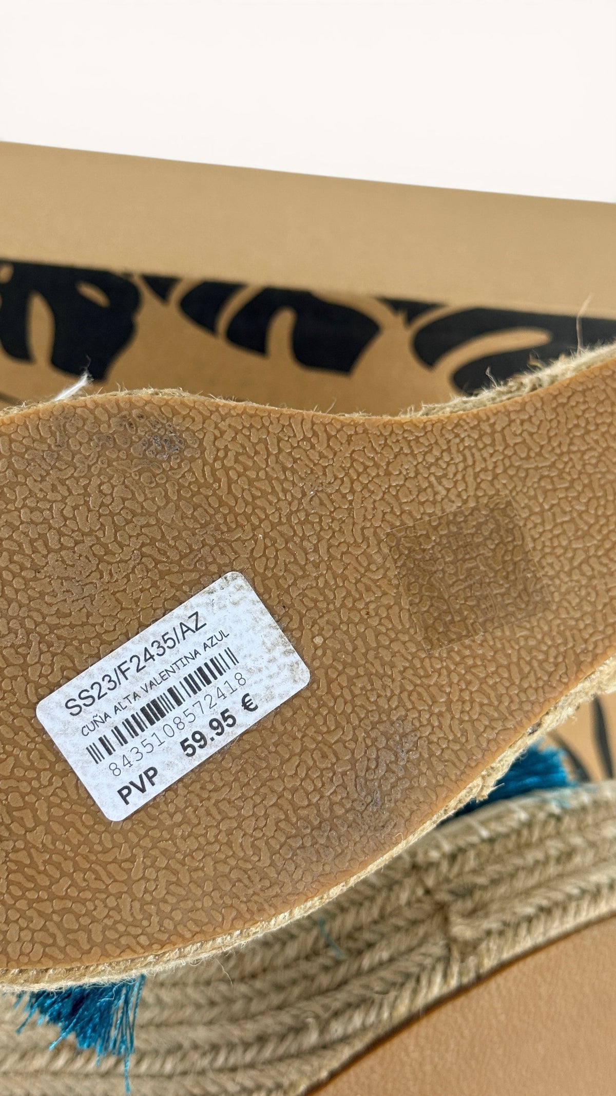 Frippindealz espadrilles compensées Simó Sastre Valentina bleu turquoise avec semelle corde et étiquette de prix