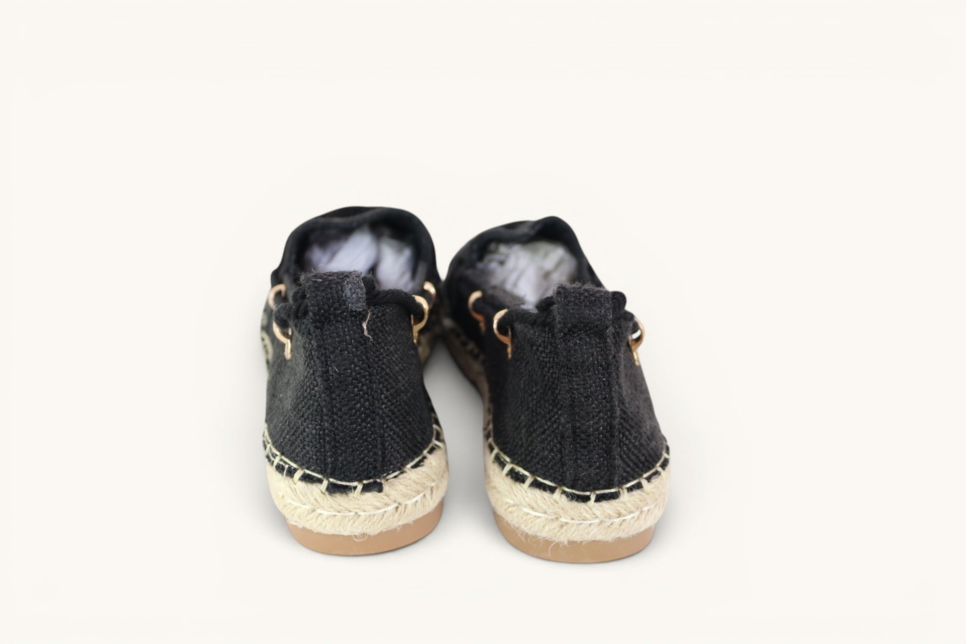 Espadrilles femme noires Frippindealz en toile avec semelle en corde tressée et détails dorés, vue arrière