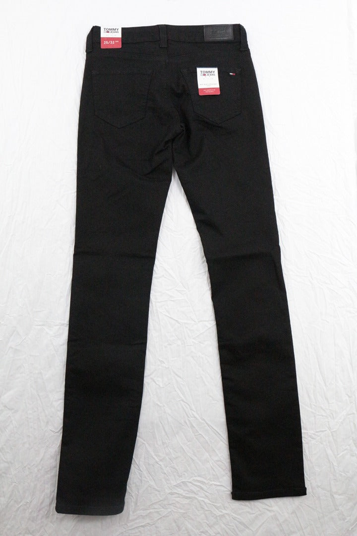 Vue arrière du jean droit noir Frippindealz Tommy Jeans en coton mélangé avec étiquettes de taille et logo