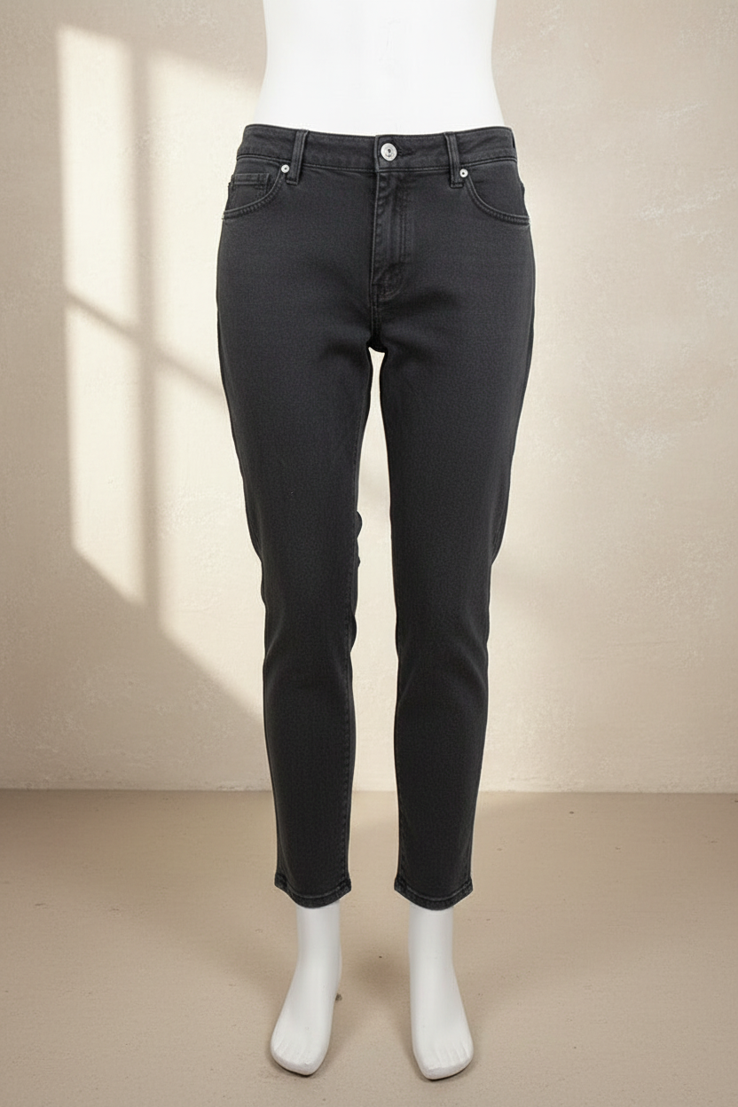 Jeans slim gris en denim de la marque Frippindealz avec fermeture boutonnée et passants de ceinture