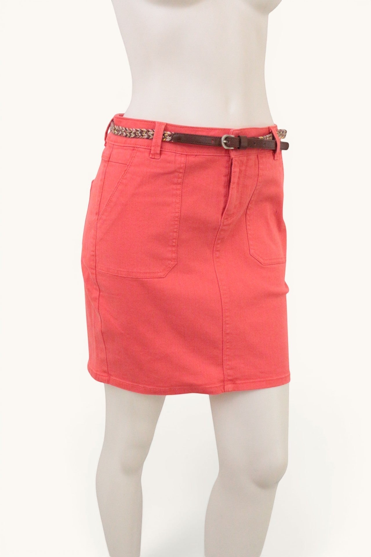 Frippindealz Jupe corail en coton stretch, taille 38, avec ceinture tressée multicolore. Coupe droite, idéale pour l'été.