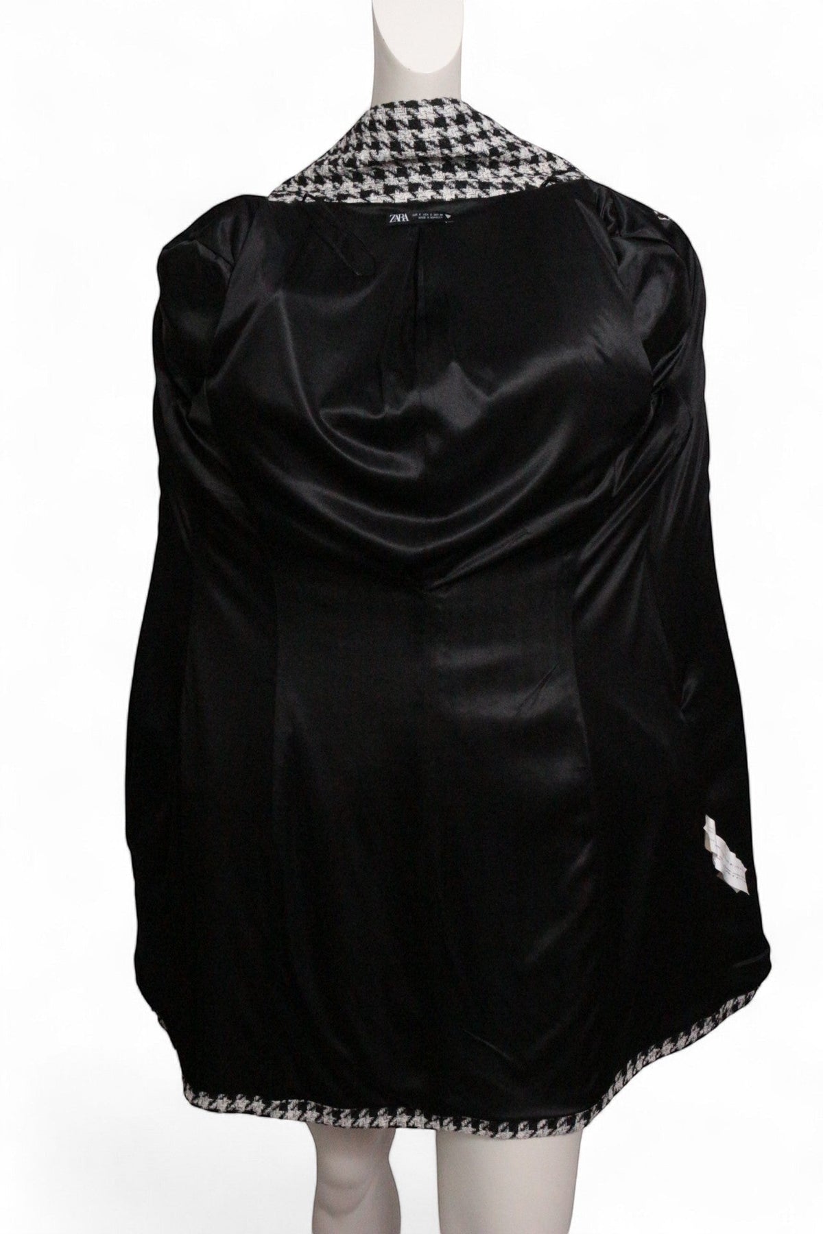 Manteau Zara Frippindealz en polyester et coton noir et blanc avec un motif pied de poule classique