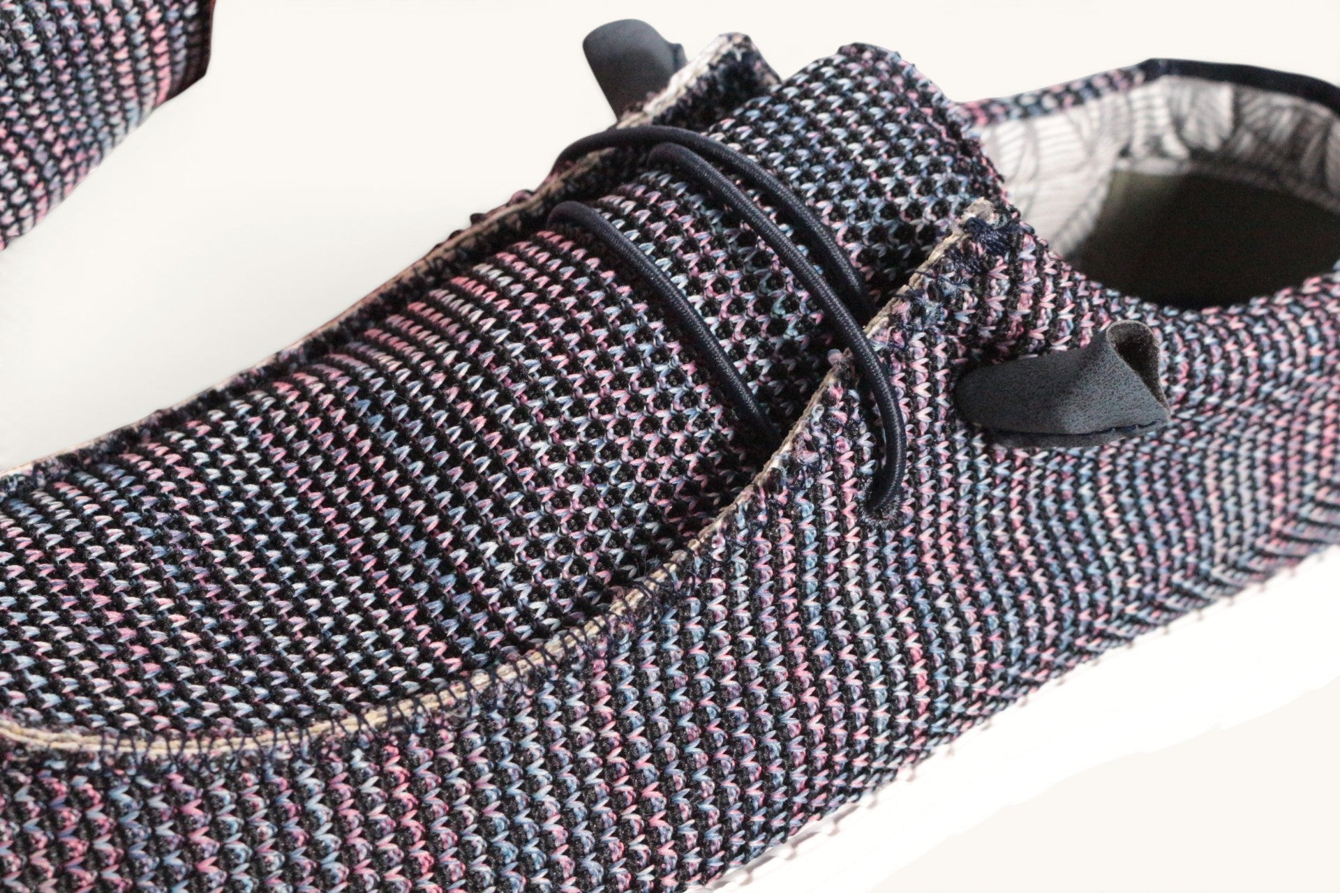 Mocassins Refresh Frippindealz en textile bleu marine avec texture tissée et lacets élastiques pour homme