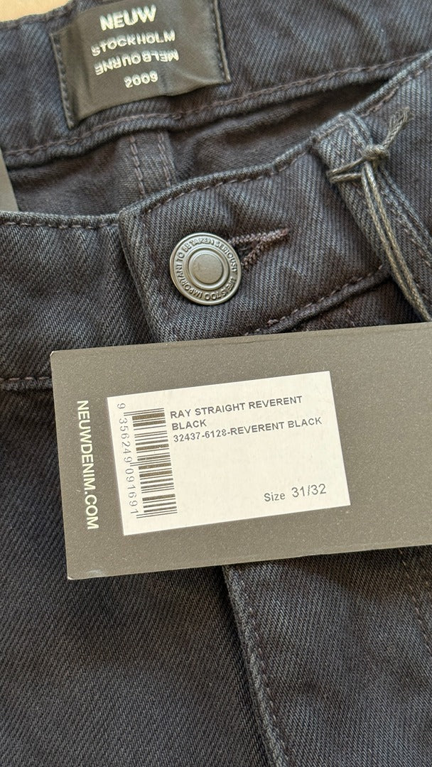 Jeans droit noir Frippindealz Neuw en coton avec étiquette de prix et bouton gravé