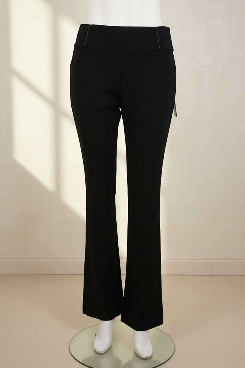 Pantalon droit noir Frippindealz avec taille haute structurée et fermeture latérale, style élégant et urbain