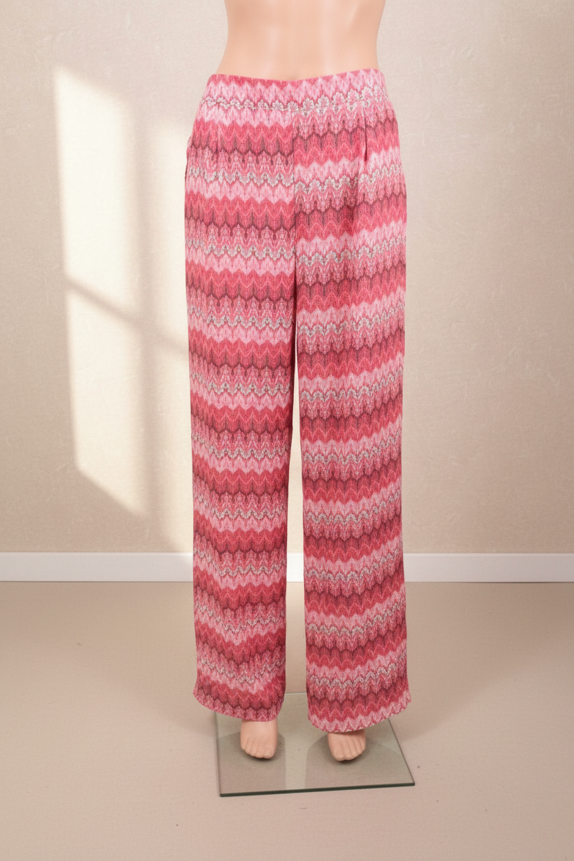 Pantalon large Vintage love Frippindealz en polyester rose à motif boho sur mannequin