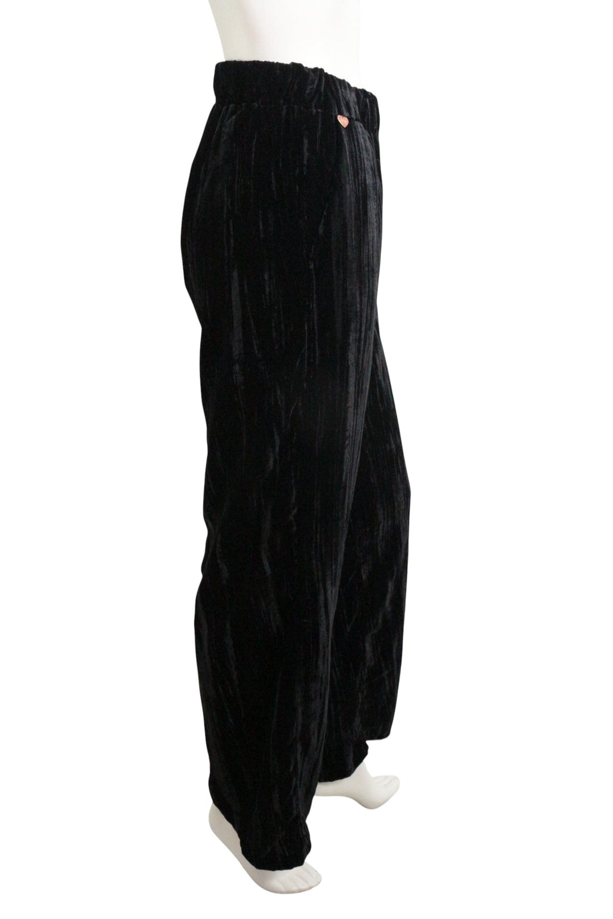 Pantalon large noir en velours Frippindealz avec détail cœur sur la poche, coupe décontractée et confortable