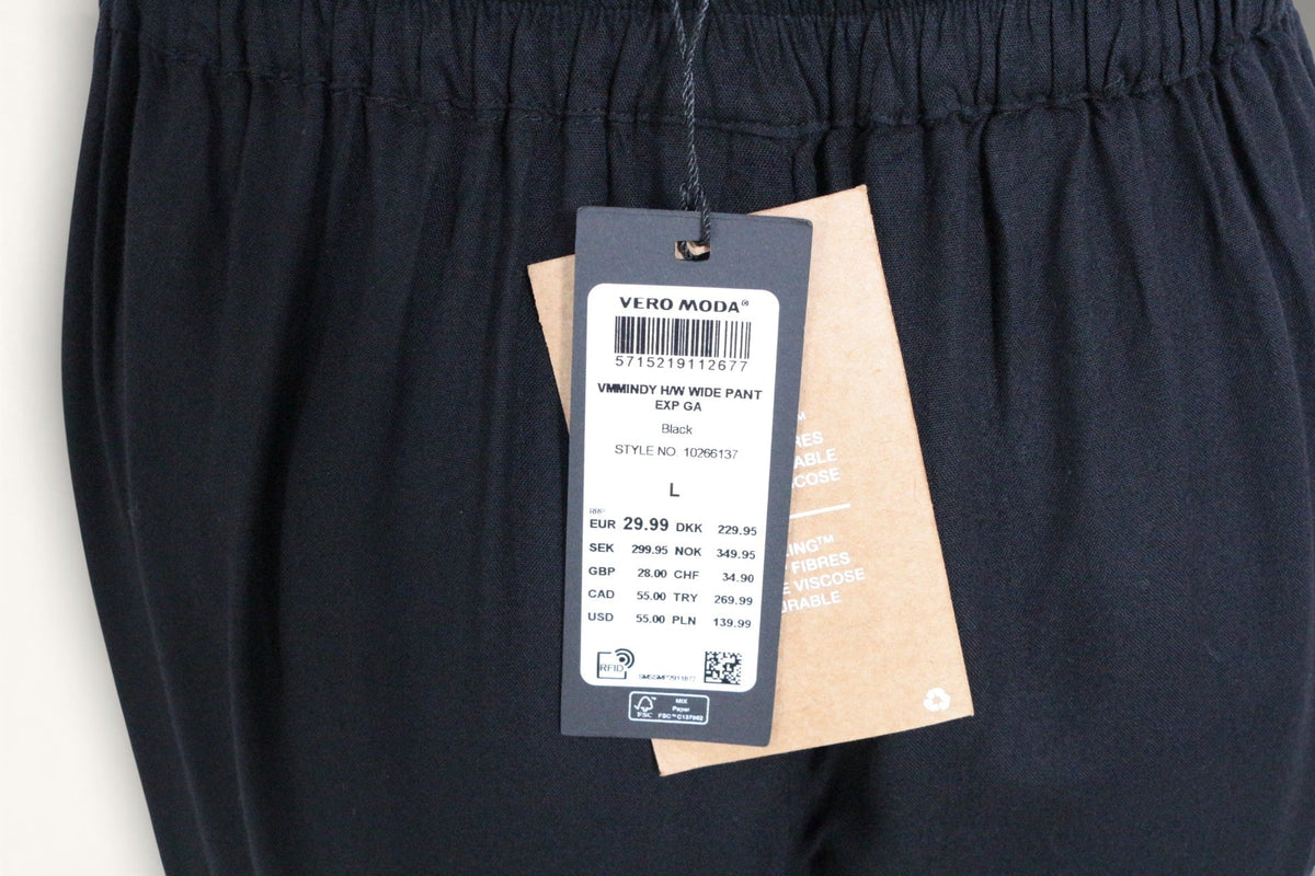 Pantalon noir Vero Moda en viscose avec étiquette de prix, coupe large et taille élastique, vendu par Frippindealz.