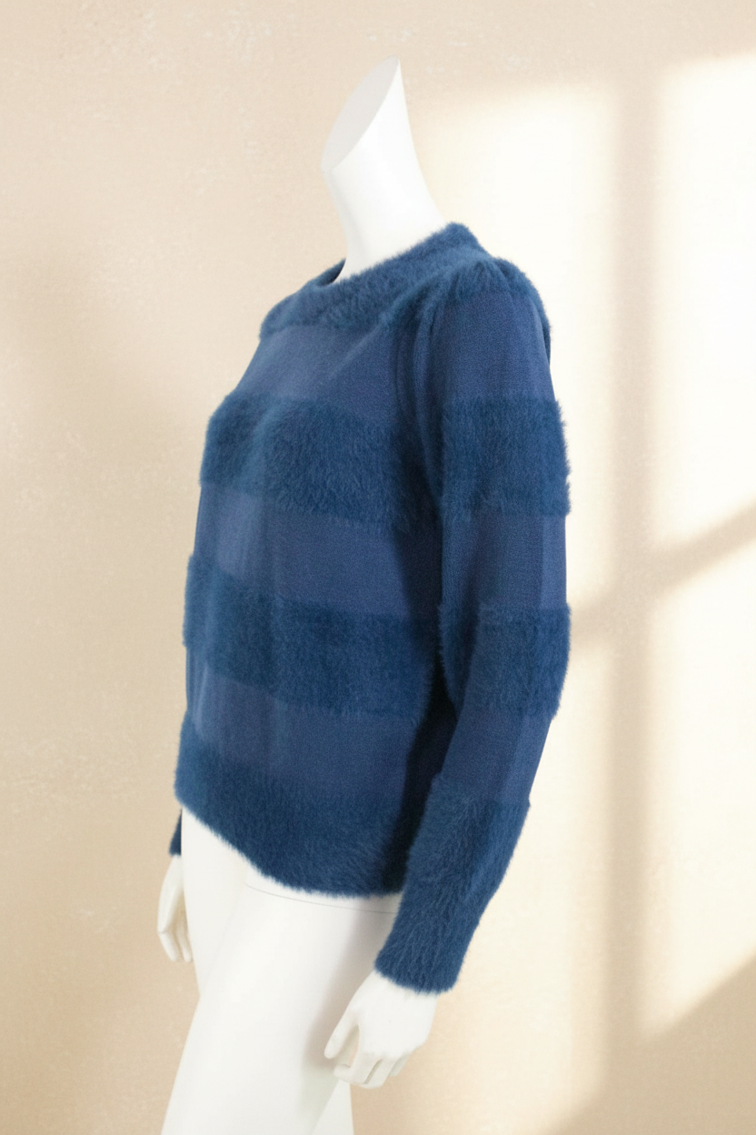 Pull Frippindealz bleu en maille duveteuse à rayures horizontales, coupe confortable pour l'hiver