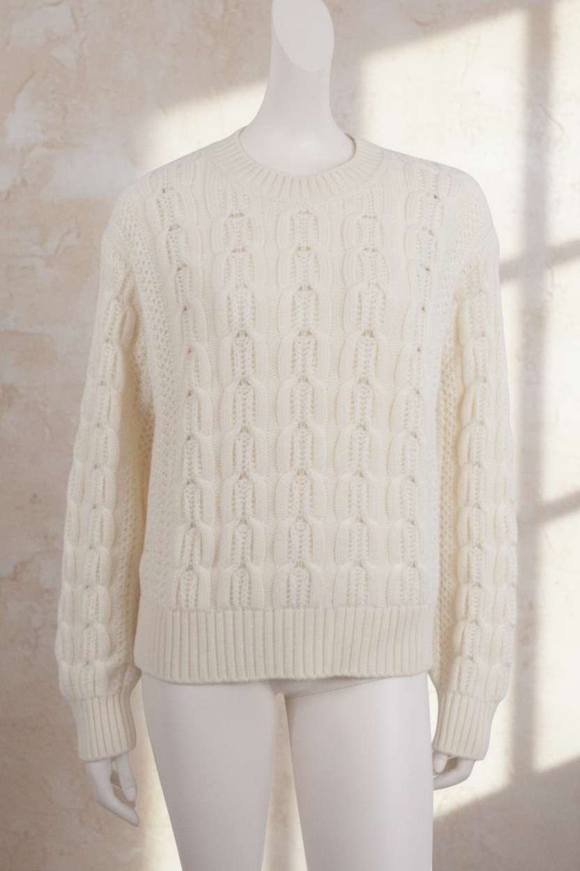 Pull Frippindealz United Colors of Benetton en laine et acrylique crème à motif torsadé sur mannequin