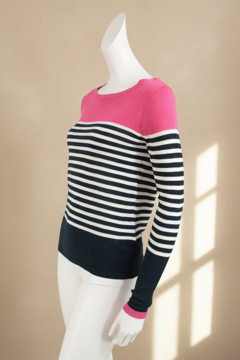 Pull Frippindealz Springfield à rayures bleu marine, blanc et rose en mélange viscose et coton sur mannequin