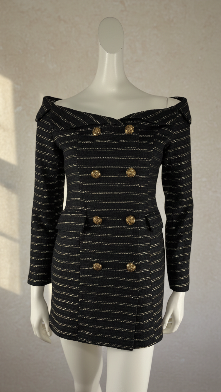 Robe blazer Frippindealz noire à rayures dorées, coupe épaules dénudées avec double boutonnage chic