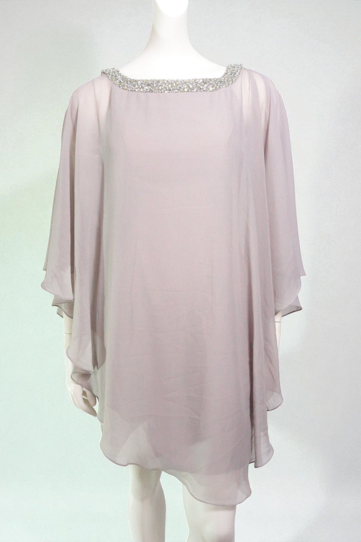 Robe courte Frippindealz grise en polyester avec coupe fluide et col orné de perles scintillantes sur mannequin