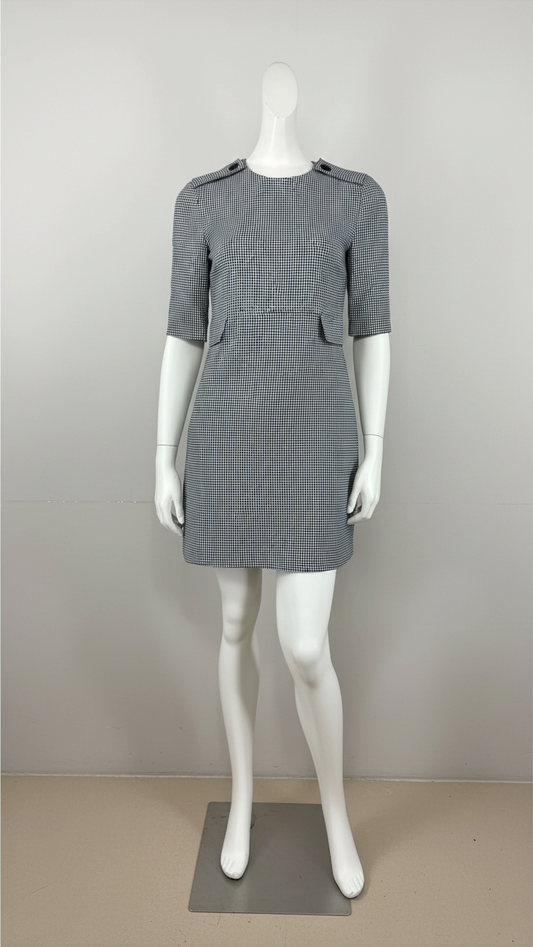 Robe droite Frippindealz à motif pied-de-poule noir et blanc avec manches mi-longues et boutons décoratifs