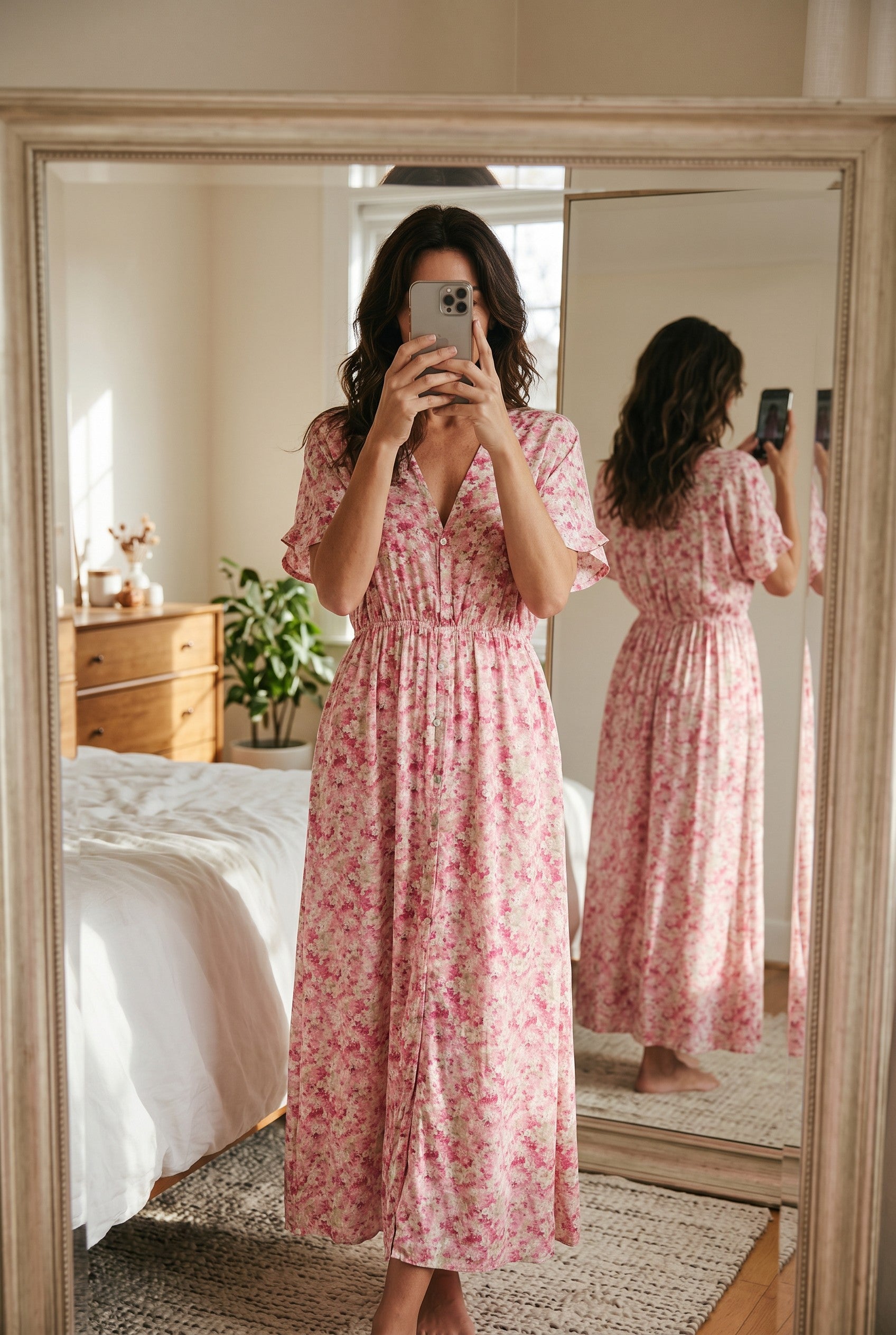 Frippindealz Robe longue bohème en viscose 100% imprimé fleuri rose, décolleté cache-cœur, taille élastiquée.