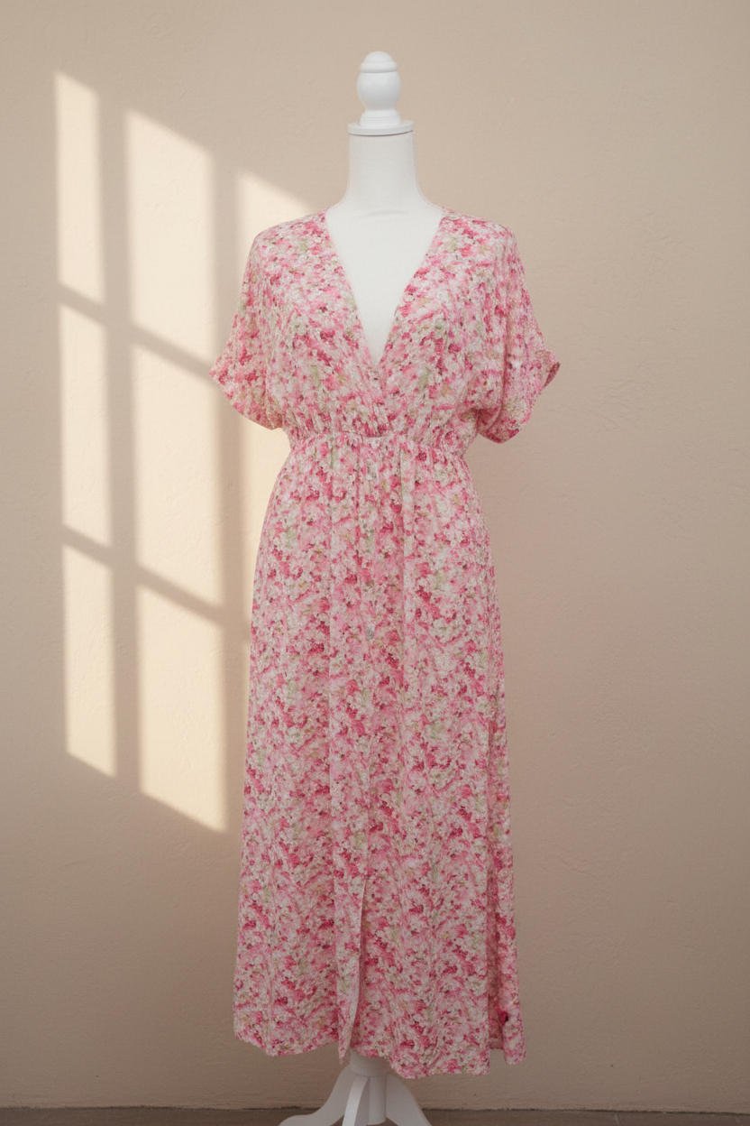 Robe longue bohème Frippindealz en viscose rose à imprimé floral avec décolleté cache-cœur et taille élastiquée