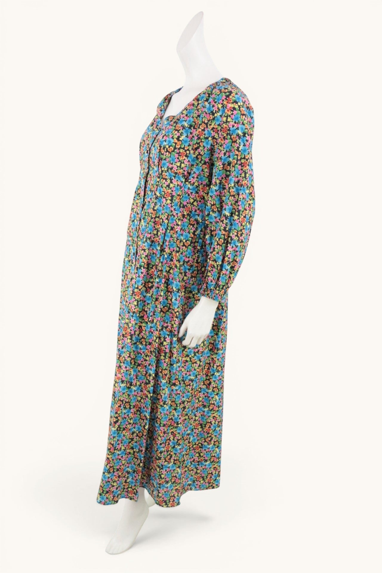 Robe longue Frippindealz Sinéquanone à imprimé floral multicolore sur fond noir avec manches longues amples