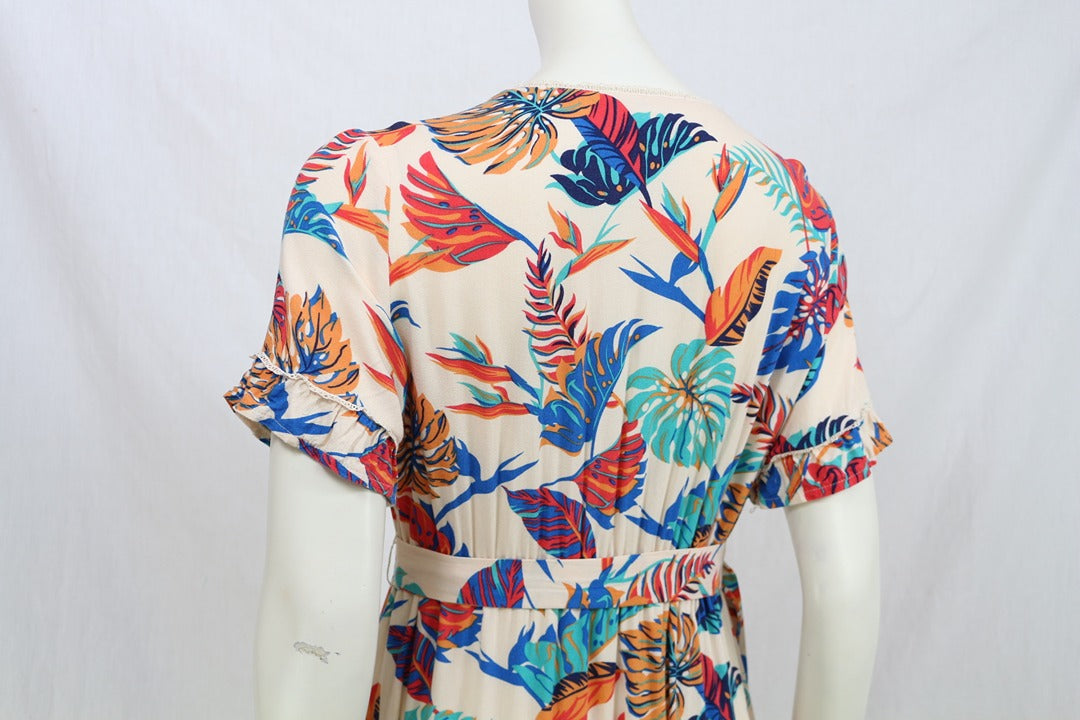 Robe longue Frippindealz Grace & Mila en viscose crème à motif tropical multicolore et manches à volants