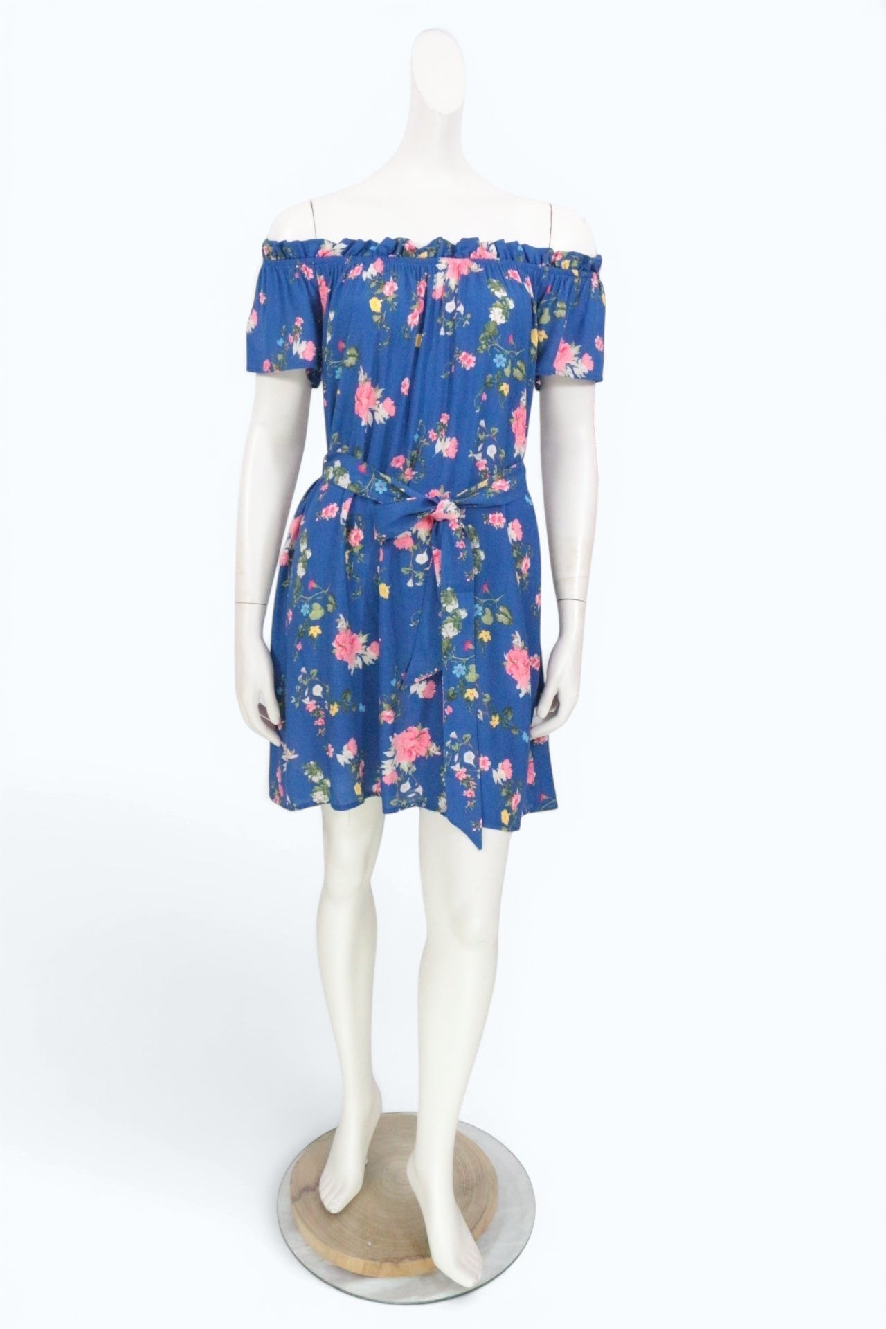 Robe mi-longue Frippindealz bleue en viscose avec imprimé floral, épaules dénudées et ceinture à nouer