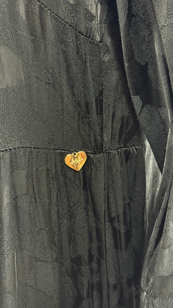 Robe noire Frippindealz Amélie & Amélie en viscose avec détail de cœur doré et motif ton sur ton