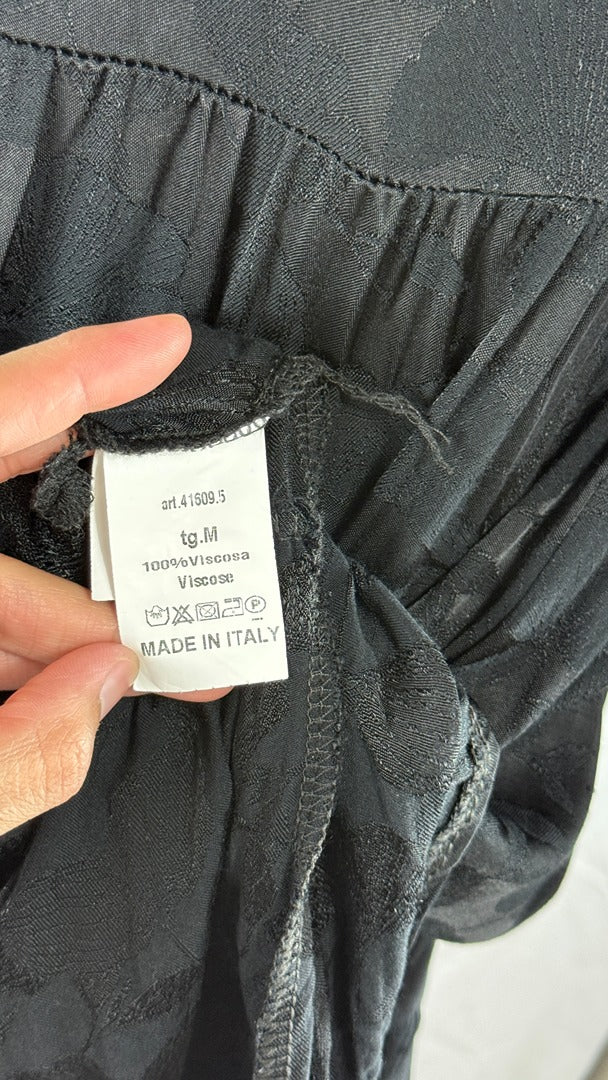 Étiquette intérieure de robe Amélie & Amélie en viscose noire avec détails de composition et origine italienne