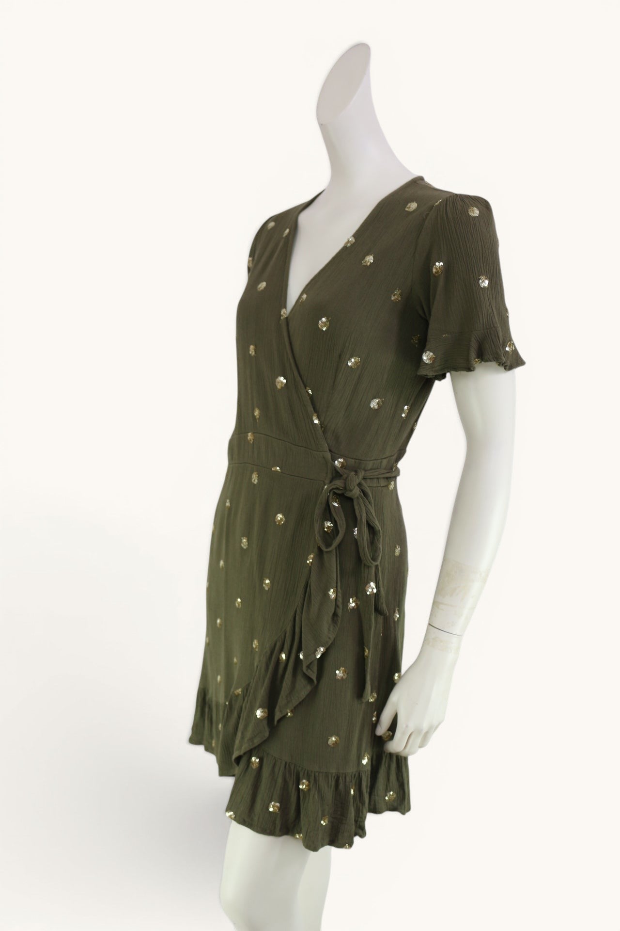 Robe portefeuille kaki à paillettes dorées Frippindealz, manches volantées, style bohème chic, taille M.