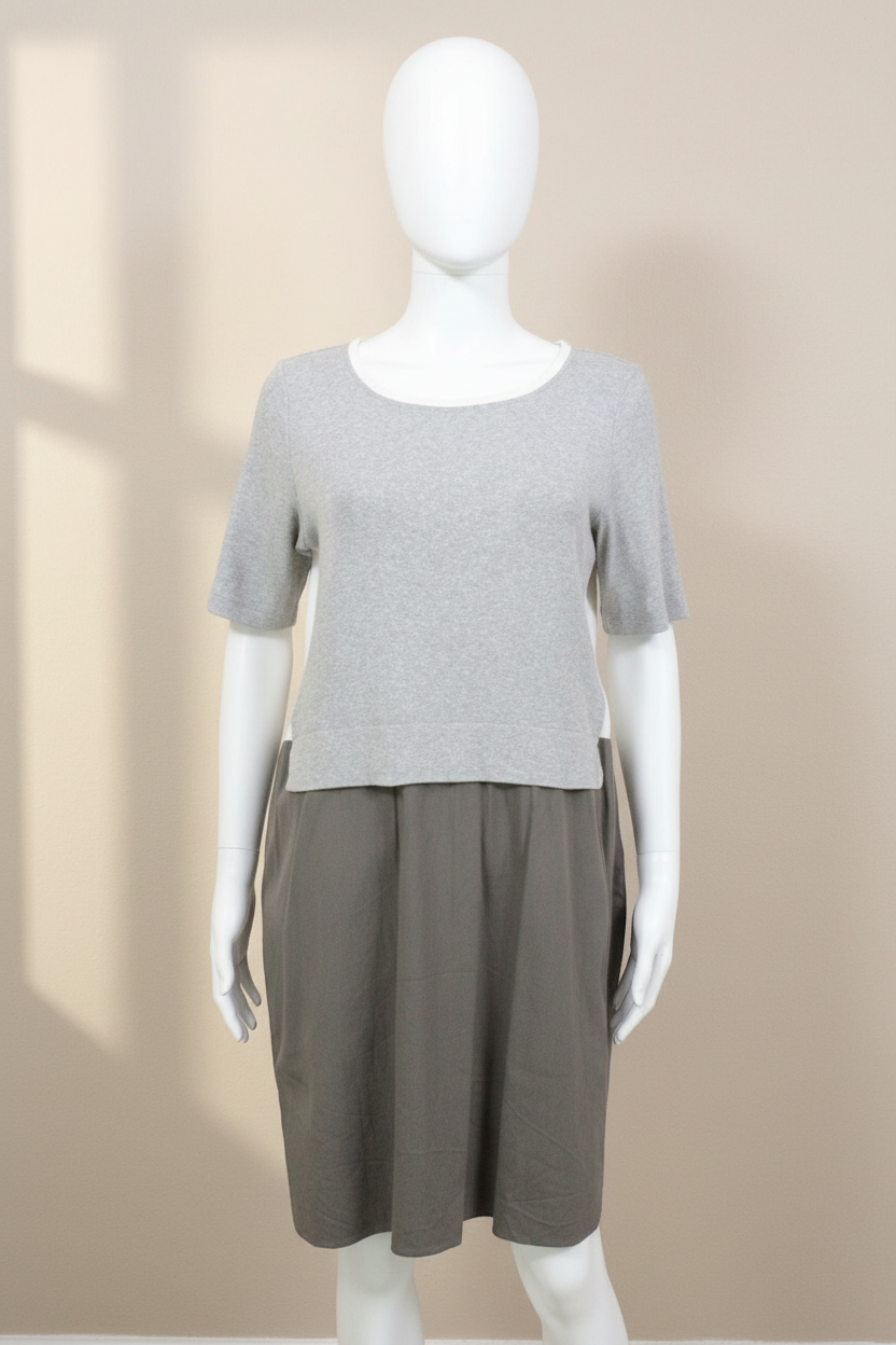 Robe Rosso 35 Frippindealz bicolore gris et blanc en mélange de coton et polyamide sur mannequin