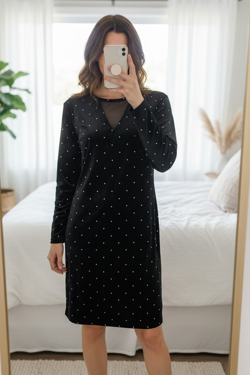 Frippindealz Robe en velours noir à col V ornée de strass brillants, manches longues, taille L.