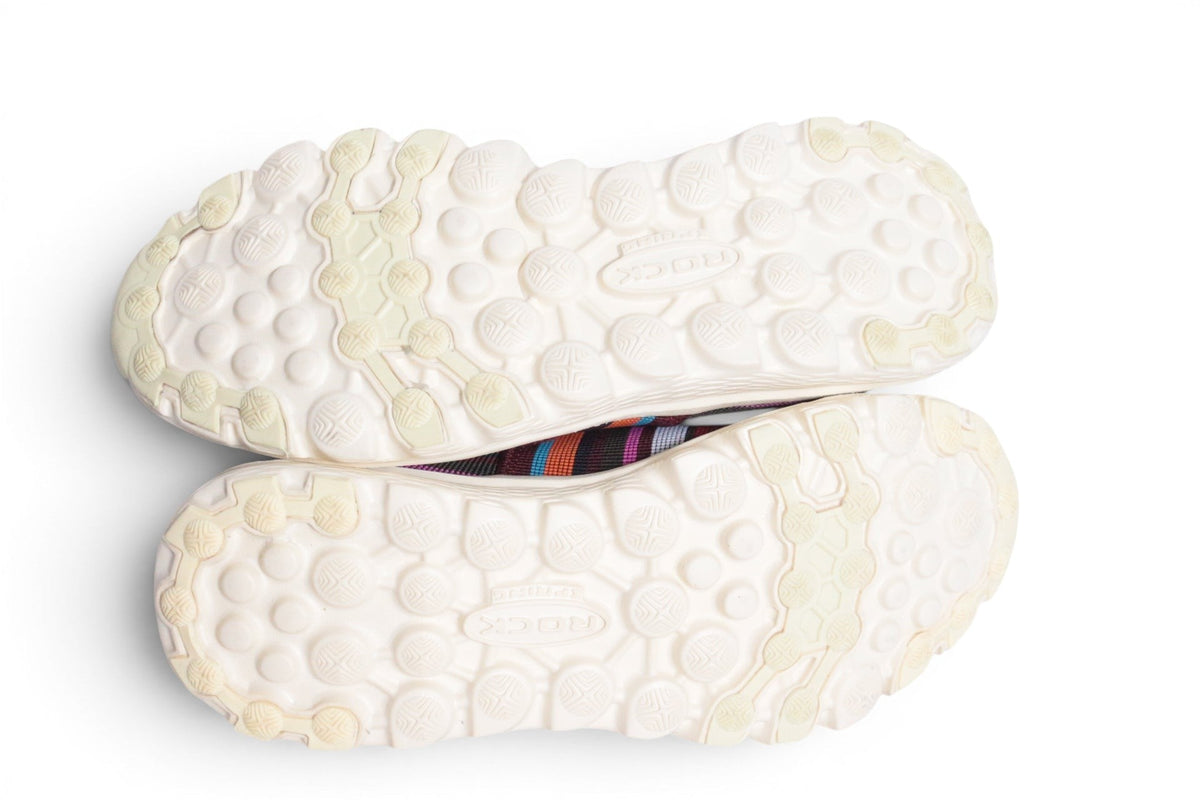Semelles blanches texturées des baskets tressées multicolores Frippindealz Rock Spring