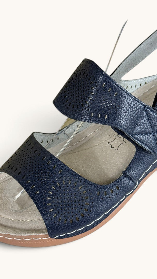 Sandales Frippindealz Comfortsoft bleu marine en simili cuir grainé avec brides ajourées et semelle ergonomique
