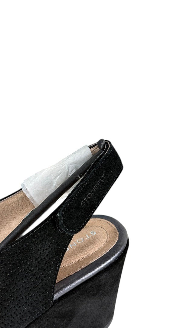 Sandales compensées Frippindealz Stonefly en daim noir avec bride arrière ajustable et logo gravé