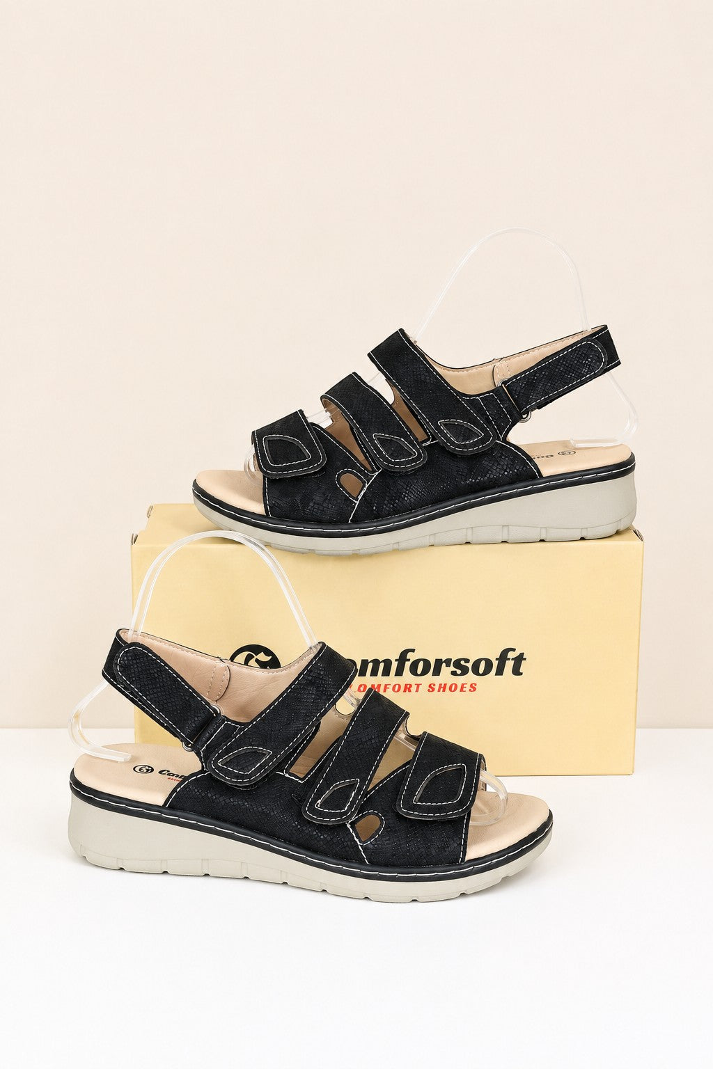 Sandales confort femme Frippindealz noires à brides scratch ajustables et semelle compensée légère