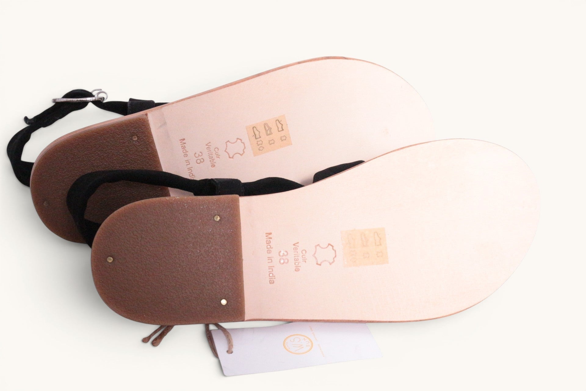 Semelles en cuir véritable de sandales Frippindealz White Sun noires, taille 38, neuves avec étiquette.
