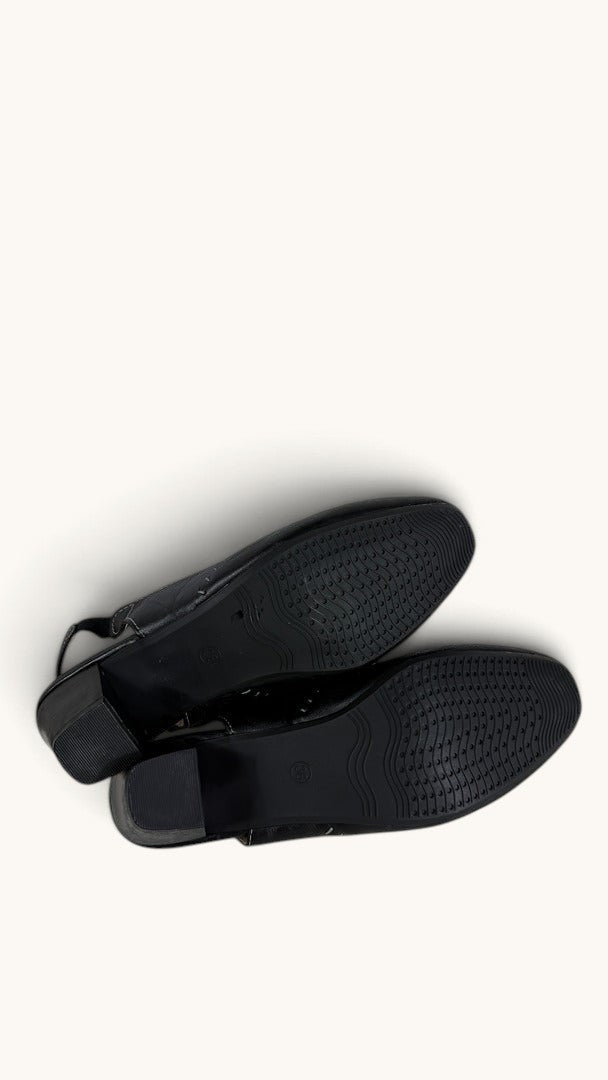 Semelles noires en cuir des sandales à talons Frippindealz LIBRA POP avec texture antidérapante