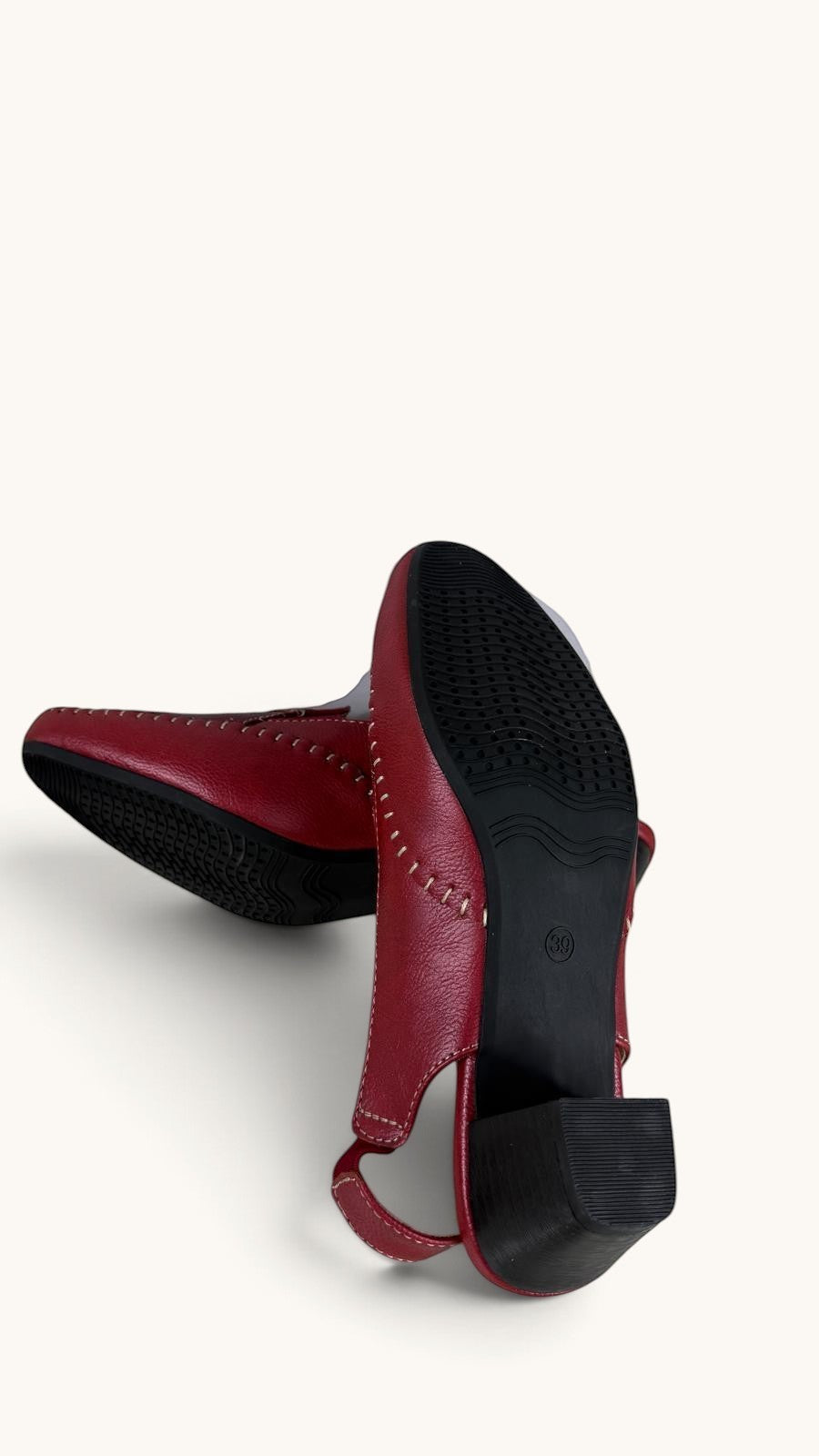 Sandales Frippindealz LIBRA POP en cuir rouge avec talon bloc noir, bride élastiquée et surpiqûres blanches contrastées