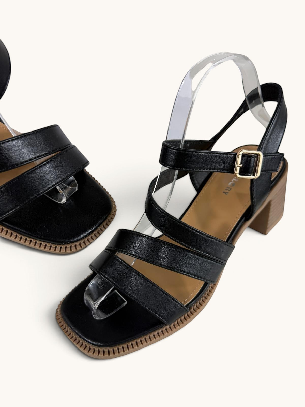 Sandales Frippindealz Lady Glory noires en cuir synthétique avec brides, bout carré et talon bloc aspect bois
