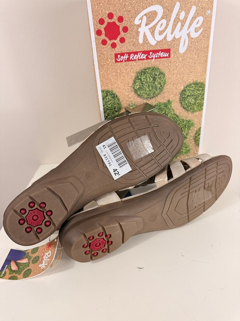 Sandales Frippindealz Relife beiges avec semelles Soft Reflex System et détails tressés, vue des semelles extérieures